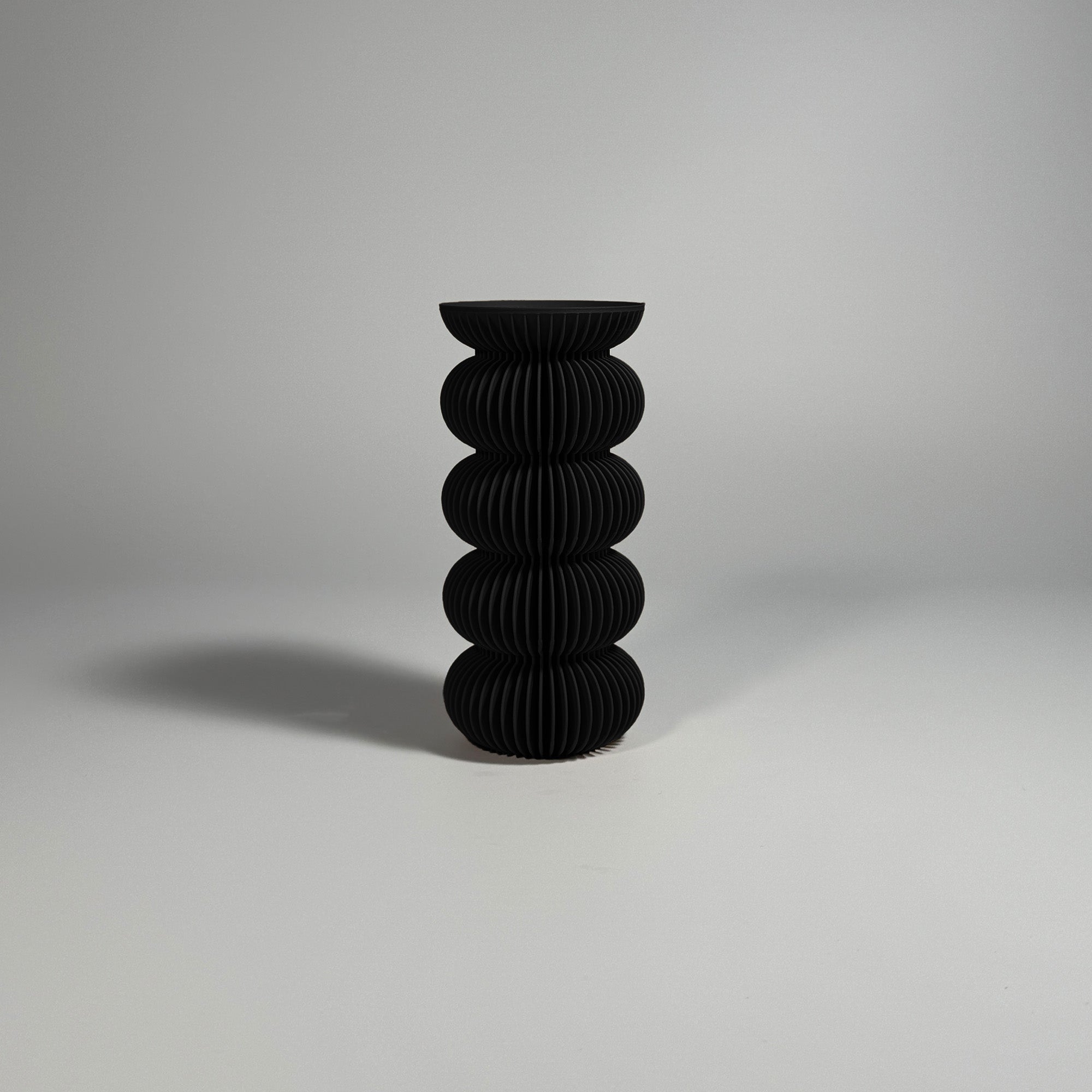 Feely - Candy Candle Holder - Midnight Black / H 14cm - 18.95 € - Art de Vivre - www.artdevivre.store