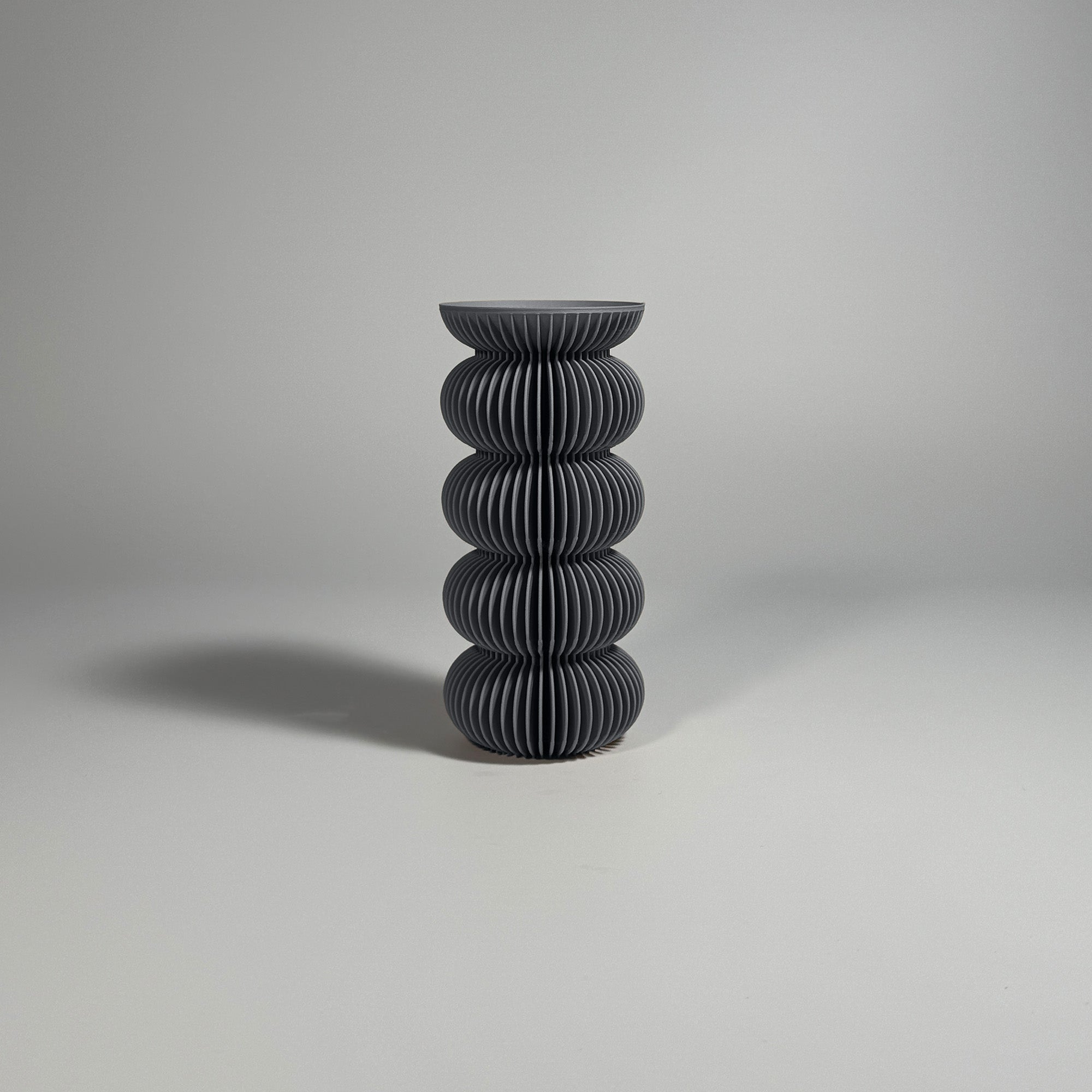 Feely - Candy Candle Holder - Urban Grey / H 14cm - 18.95 € - Art de Vivre - www.artdevivre.store