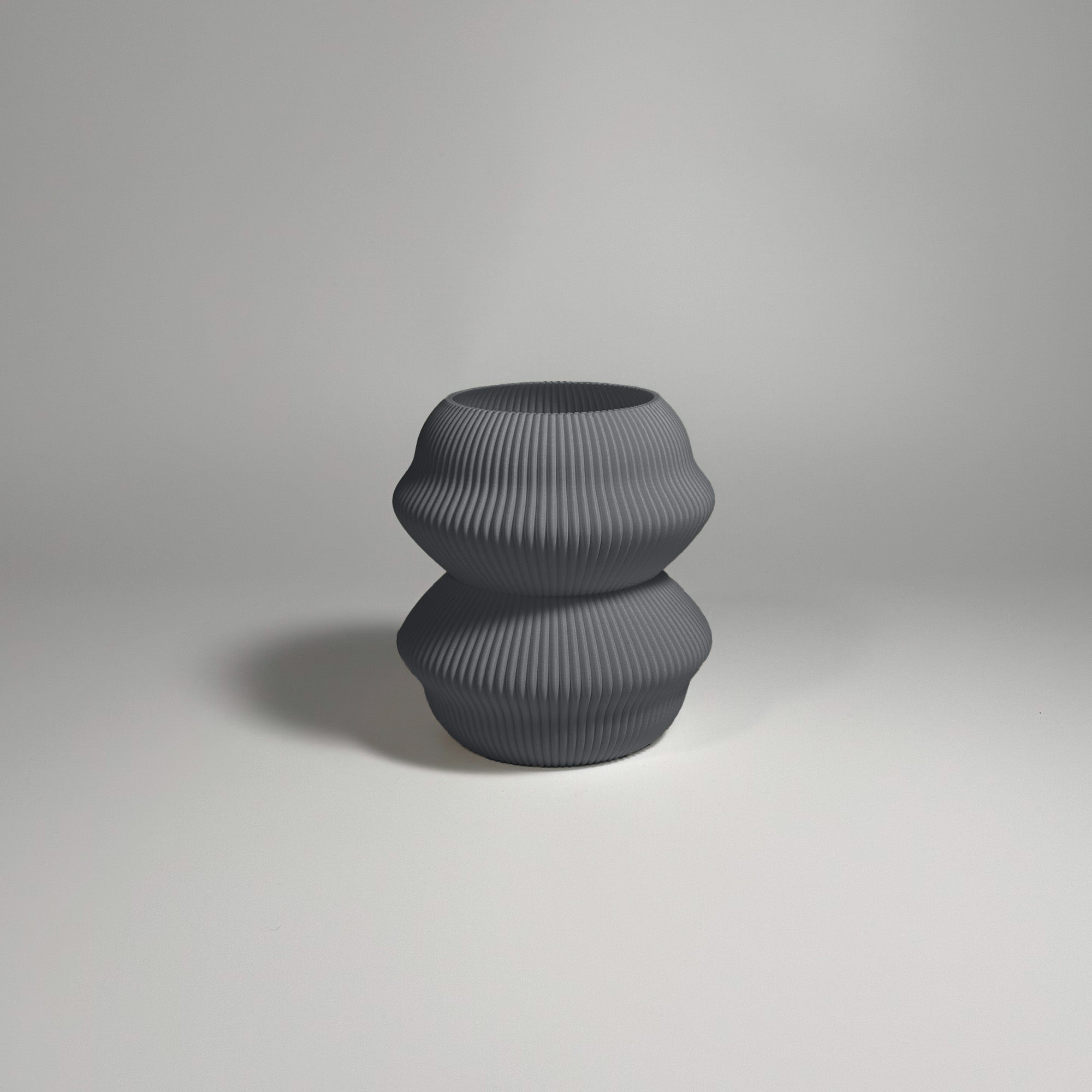 Lu Cop - Miconos Vase - Urban Grey / H 11cm - 14.95 € - Art de Vivre - www.artdevivre.store