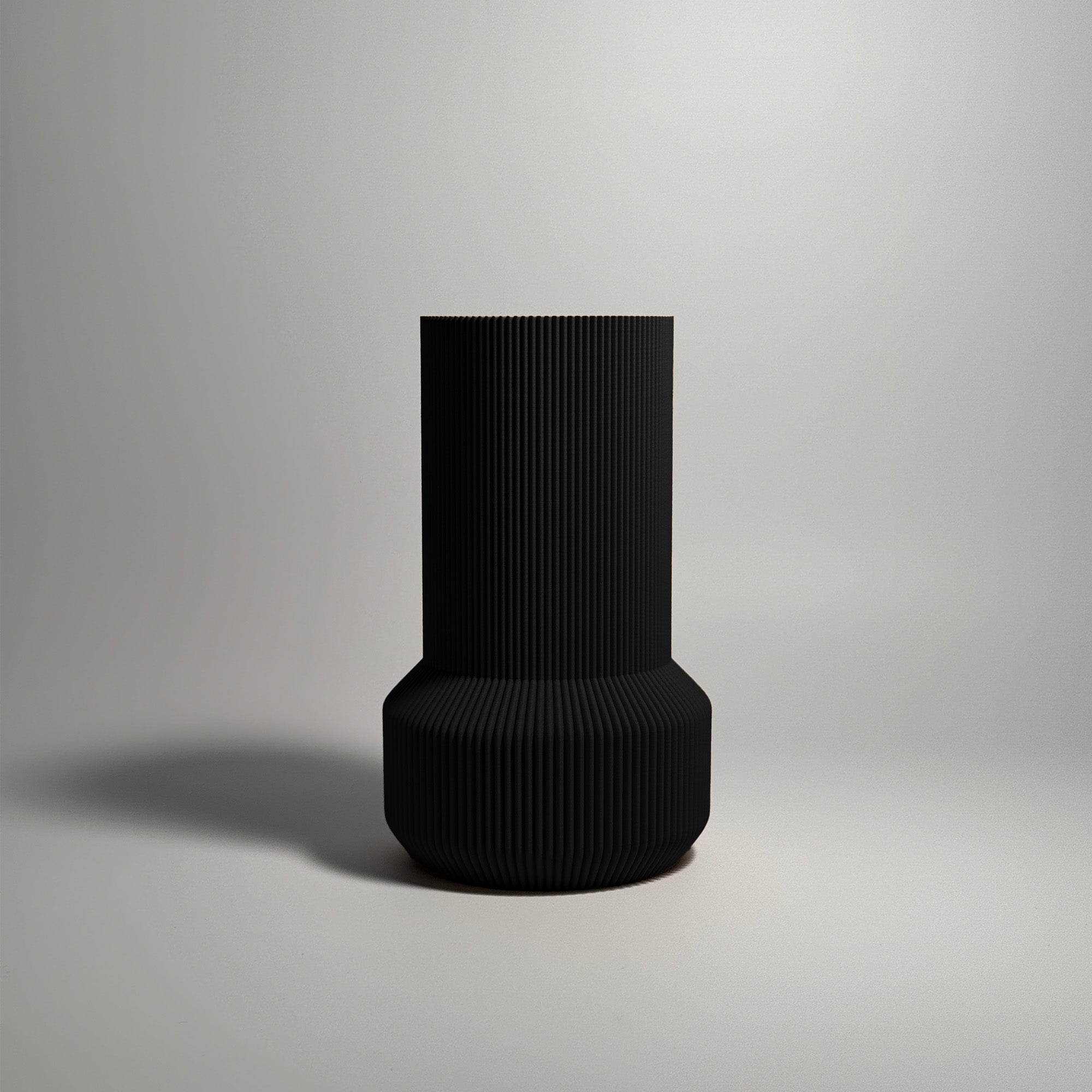 Lu Cop - Nizza Vase - Midnight Black / H 18cm - 19.95 € - Art de Vivre - www.artdevivre.store