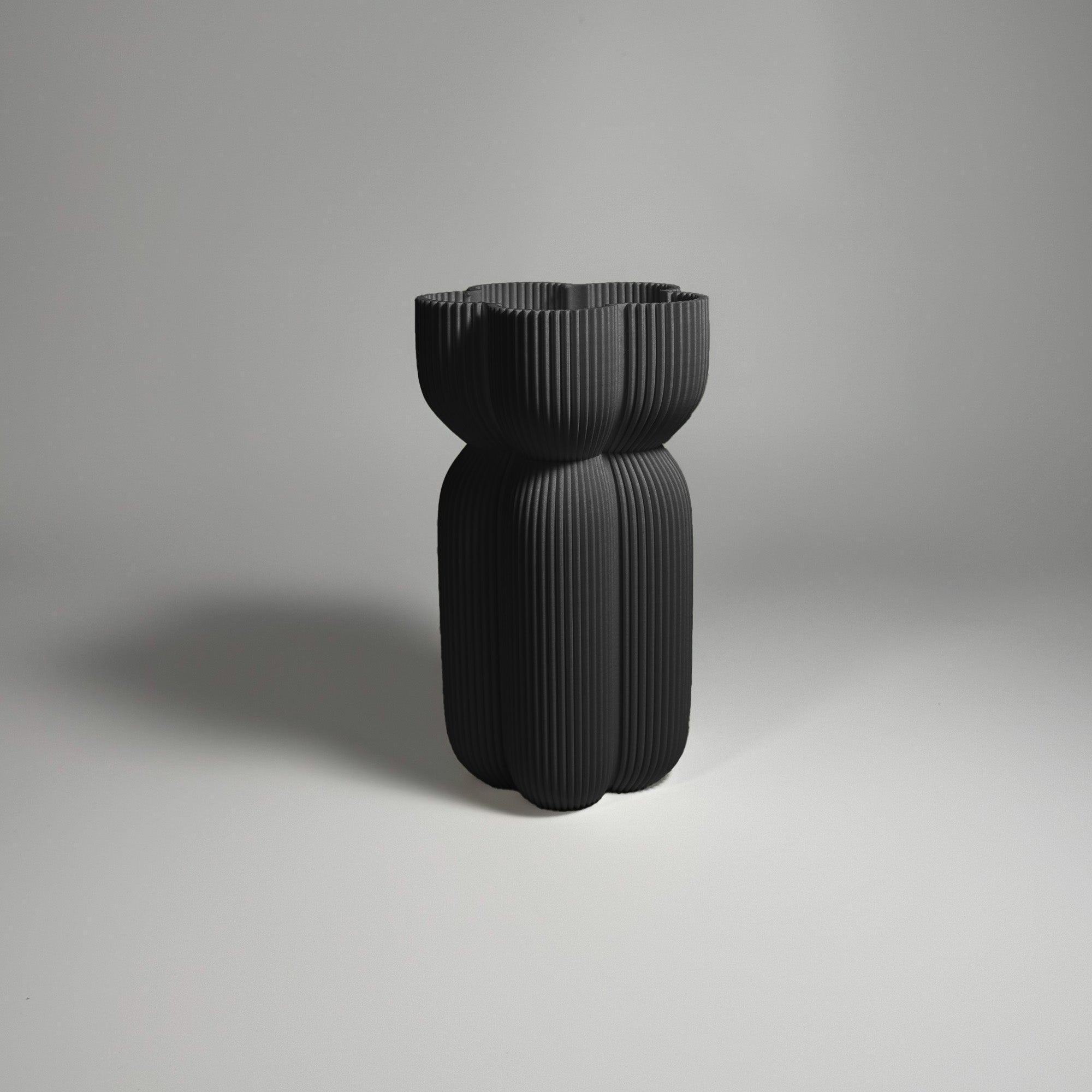 Lu Cop - Caribe Vase - Midnight Black / H 18cm - 19.95 € - Art de Vivre - www.artdevivre.store
