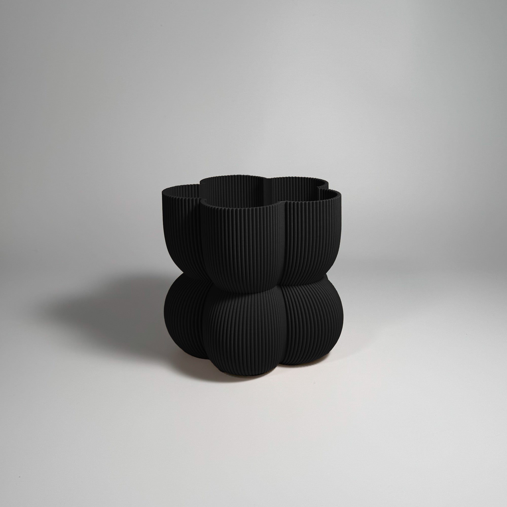 Lu Cop - Caribe N°2 Pot - Midnight Black / H 10cm - 19.95 € - Art de Vivre - www.artdevivre.store