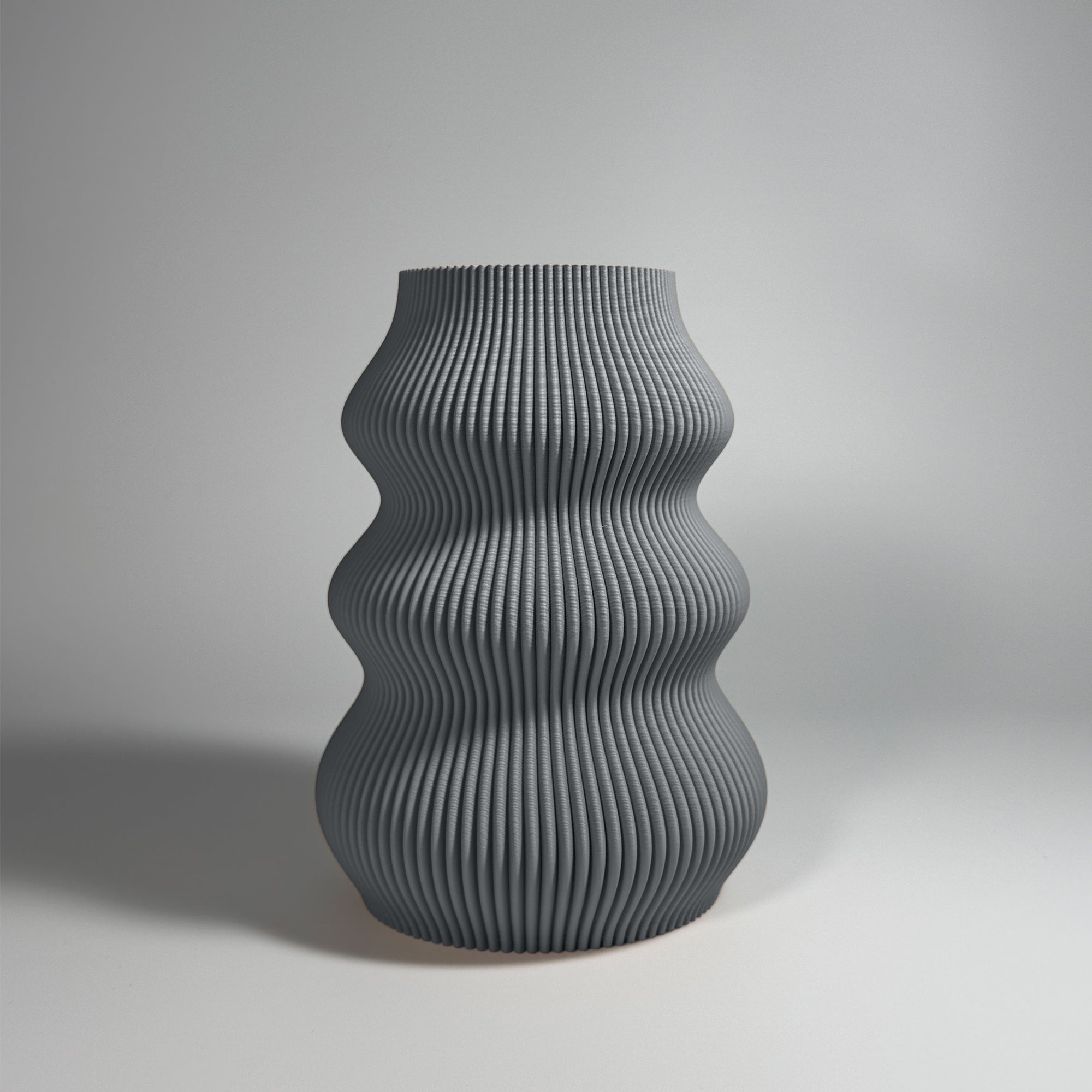 Lu Cop - Isla Vase - Urban Grey / H 18cm - 19.95 € - Art de Vivre - www.artdevivre.store