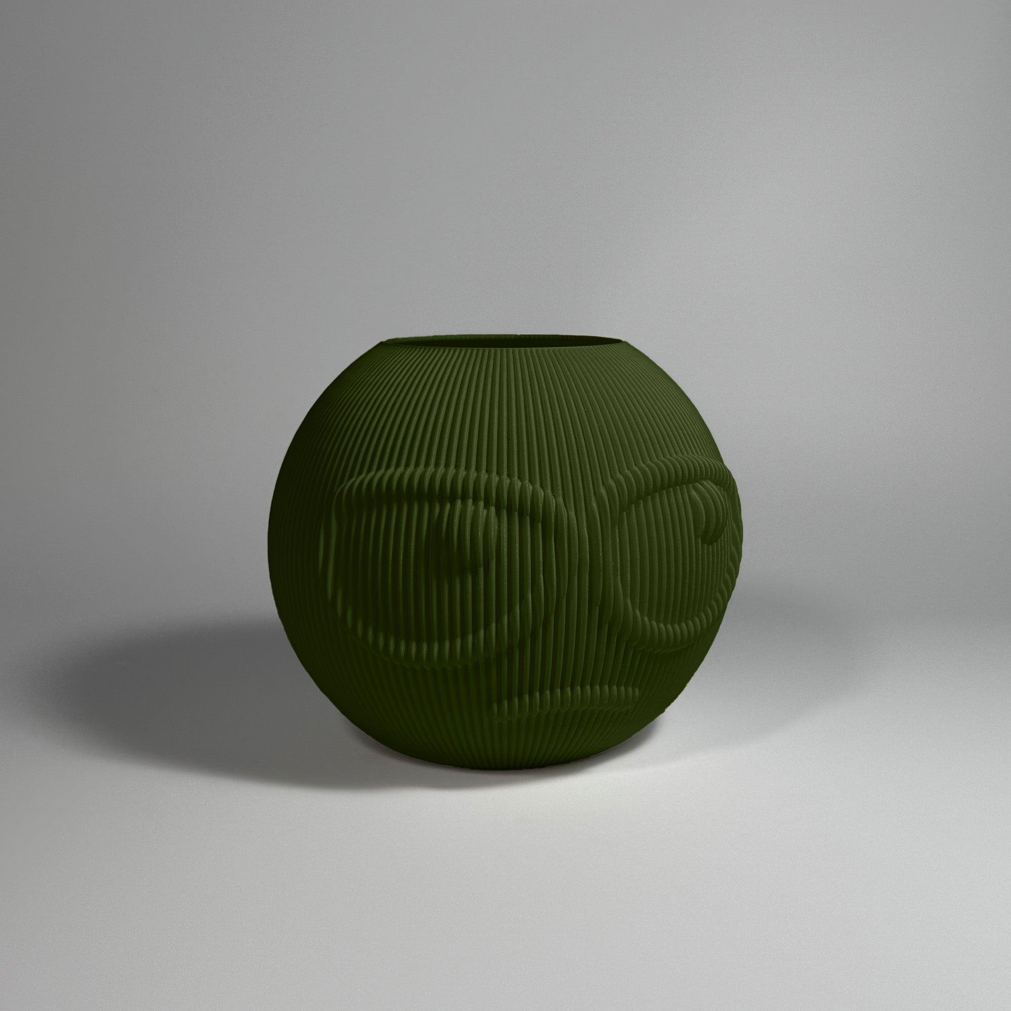 Kowafat - Suspicous Dude - Olive / H 15cm - 29.95 € - Art de Vivre - www.artdevivre.store