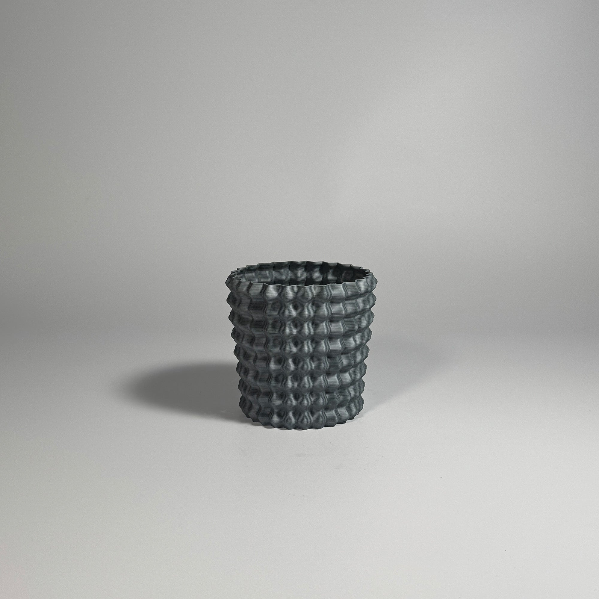 Lunfardo - Pina Pot - Urban Grey / H 9cm - 14.95 € - Art de Vivre - www.artdevivre.store