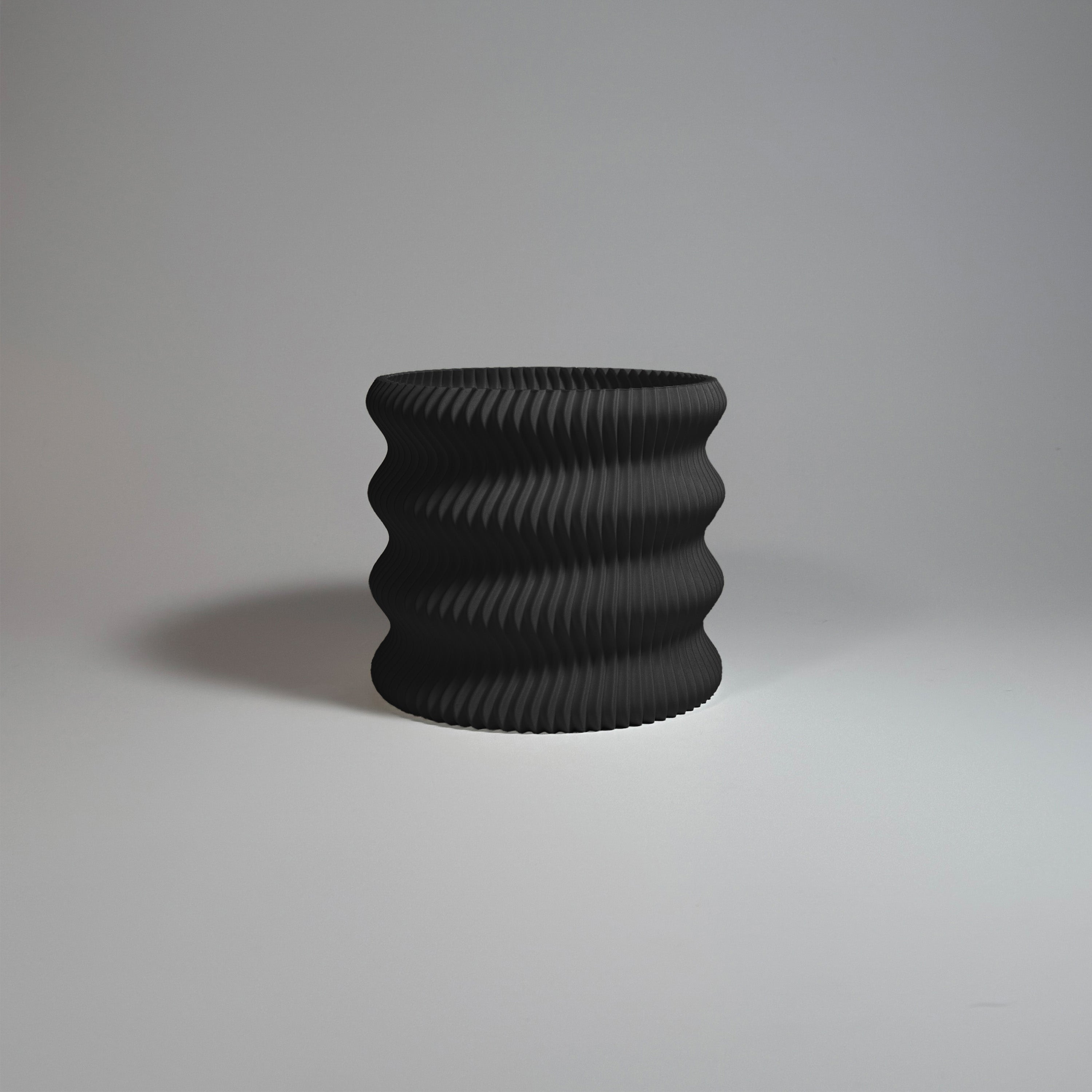 Lunfardo - Weego Pot - Midnight Black / H 9cm - 19.95 € - Art de Vivre - www.artdevivre.store