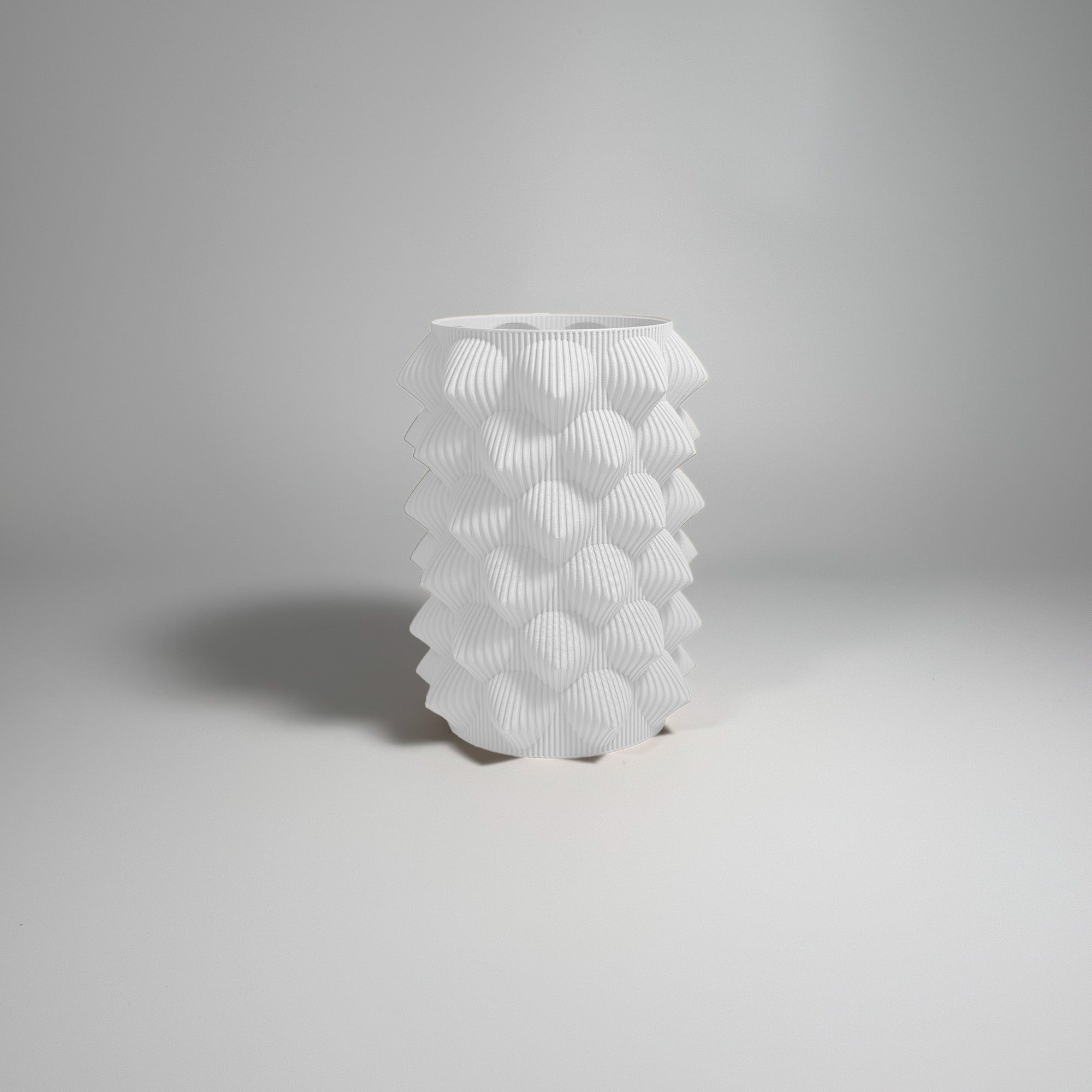 Kowafat - Pine Vase - Ivory / H 18cm - 19.95 € - Art de Vivre - www.artdevivre.store