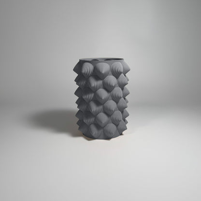 Kowafat - Pine Vase - Urban Grey / H 18cm - 19.95 € - Art de Vivre - www.artdevivre.store